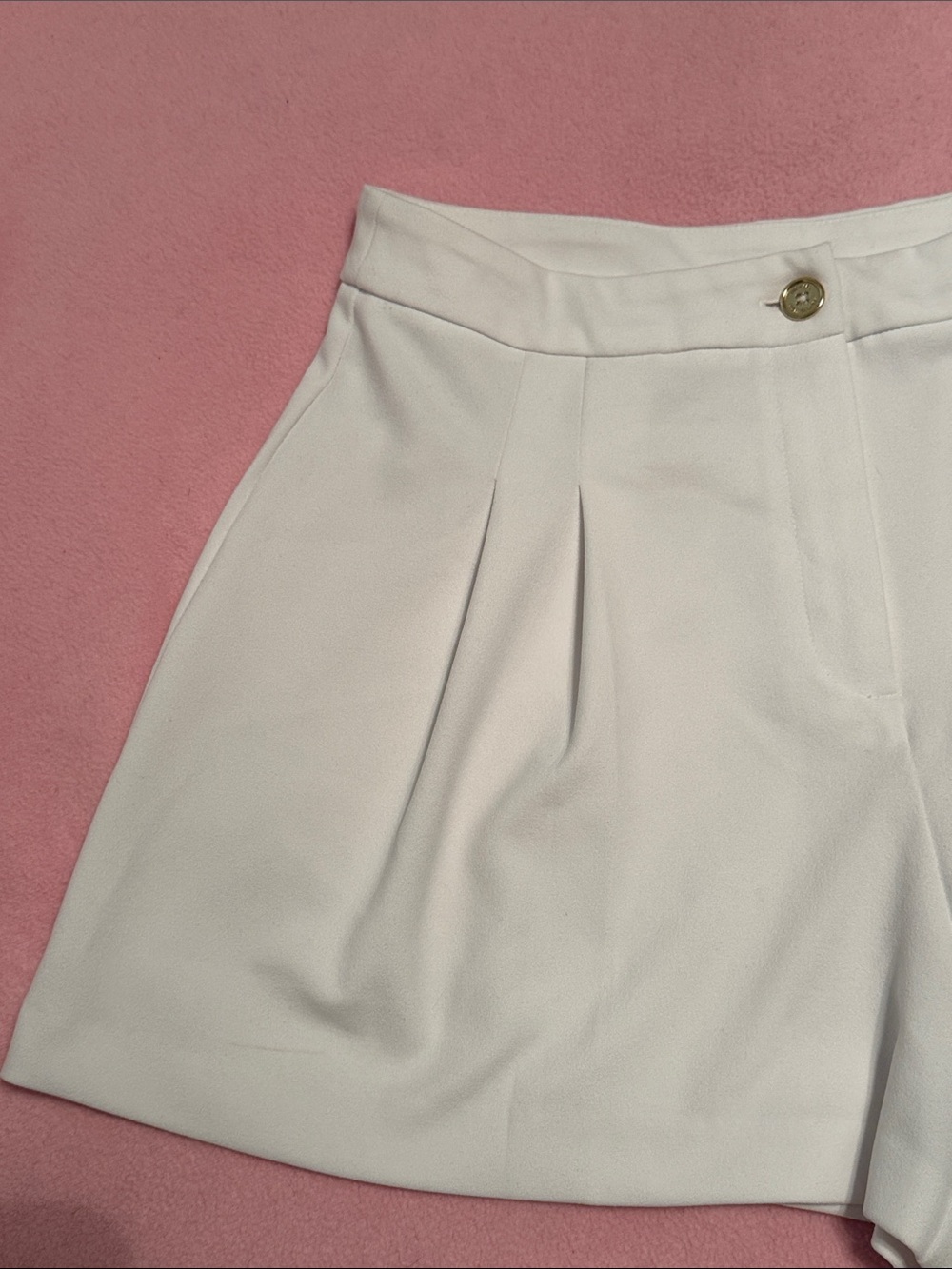Michael Kors Tailored Shorts - Picture 5 of 6